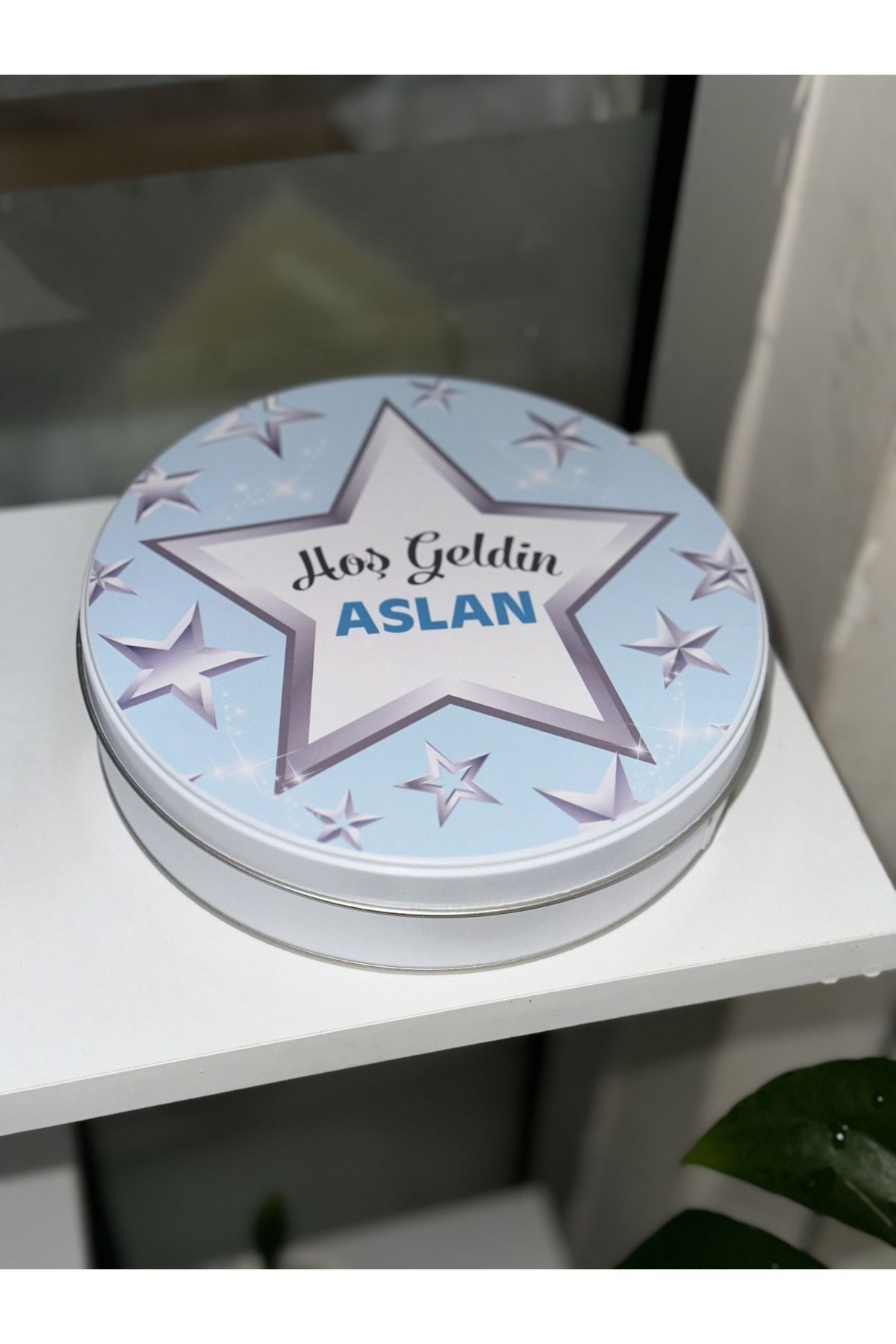 Metal Kutuda 40 Adet Pelit Valonia Hoşgeldin Bebek Çikolatası Parlak Yıldızlar