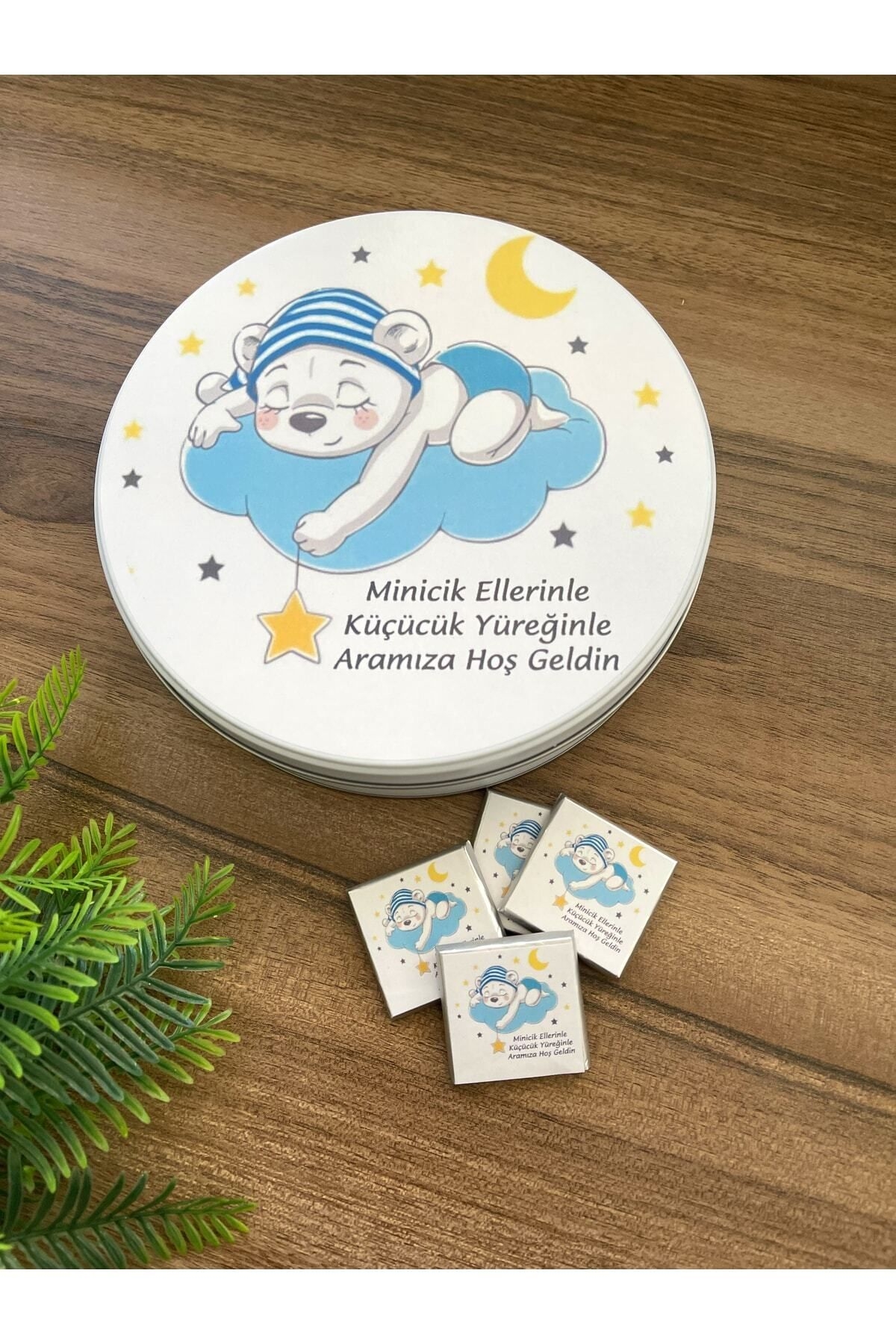 Metal Kutuda 40 Adet Pelit Valonia Hoşgeldin Bebek Çikolatası Uyuyan Ayıcık