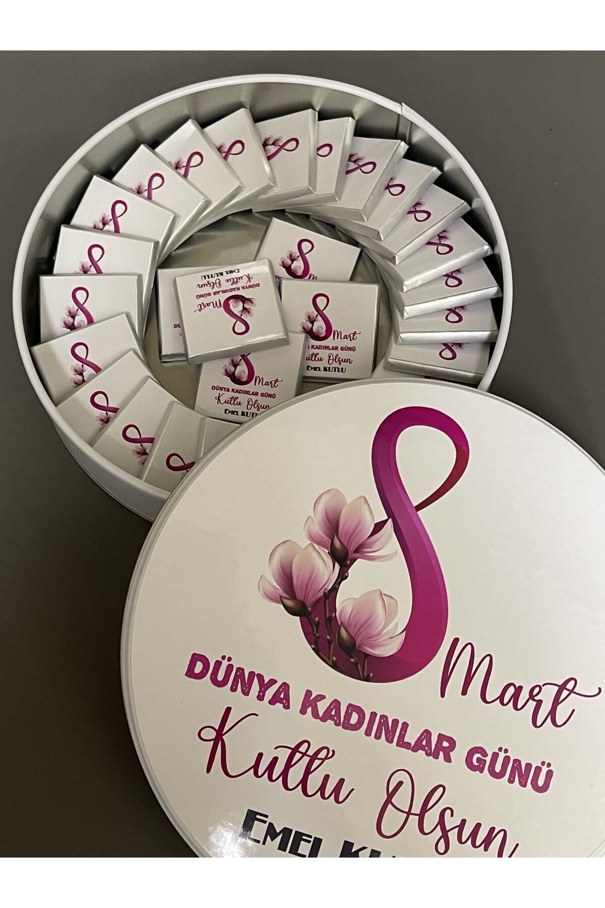 8 Mart Dünya Kadınlar Günü Çikolata Kutusu 40 Adet Çikolatalı