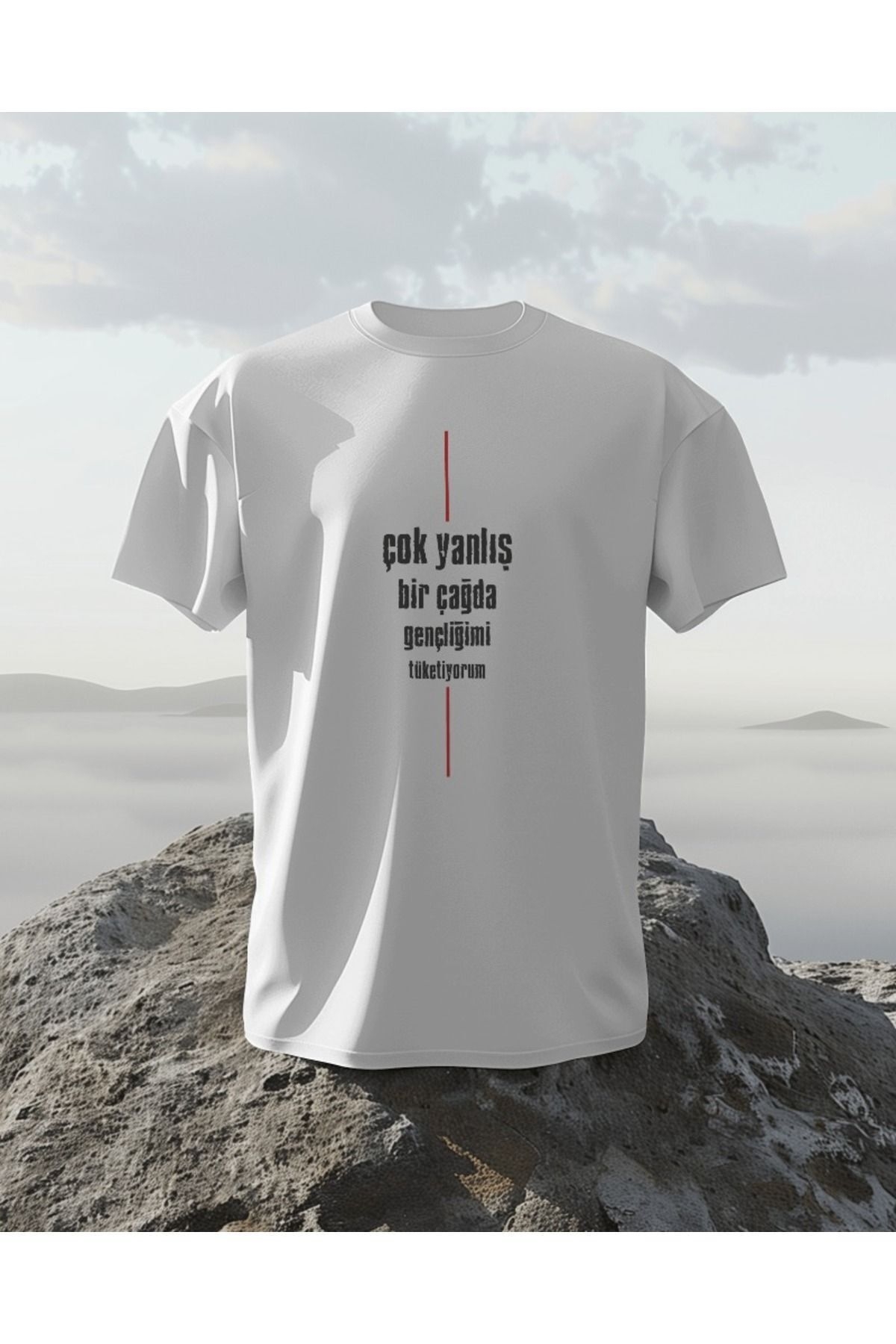 Yanlış Çağda Gençliğimi Tüketiyorum Unisex  T-shirt %100 Pamuk