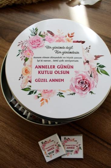 Metal Kutuda Anneler Günü Hediye Çikolata